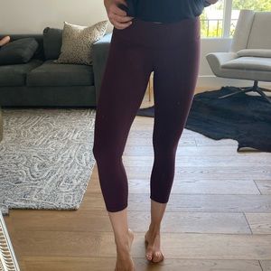 Lululemon Wunder Under Crops